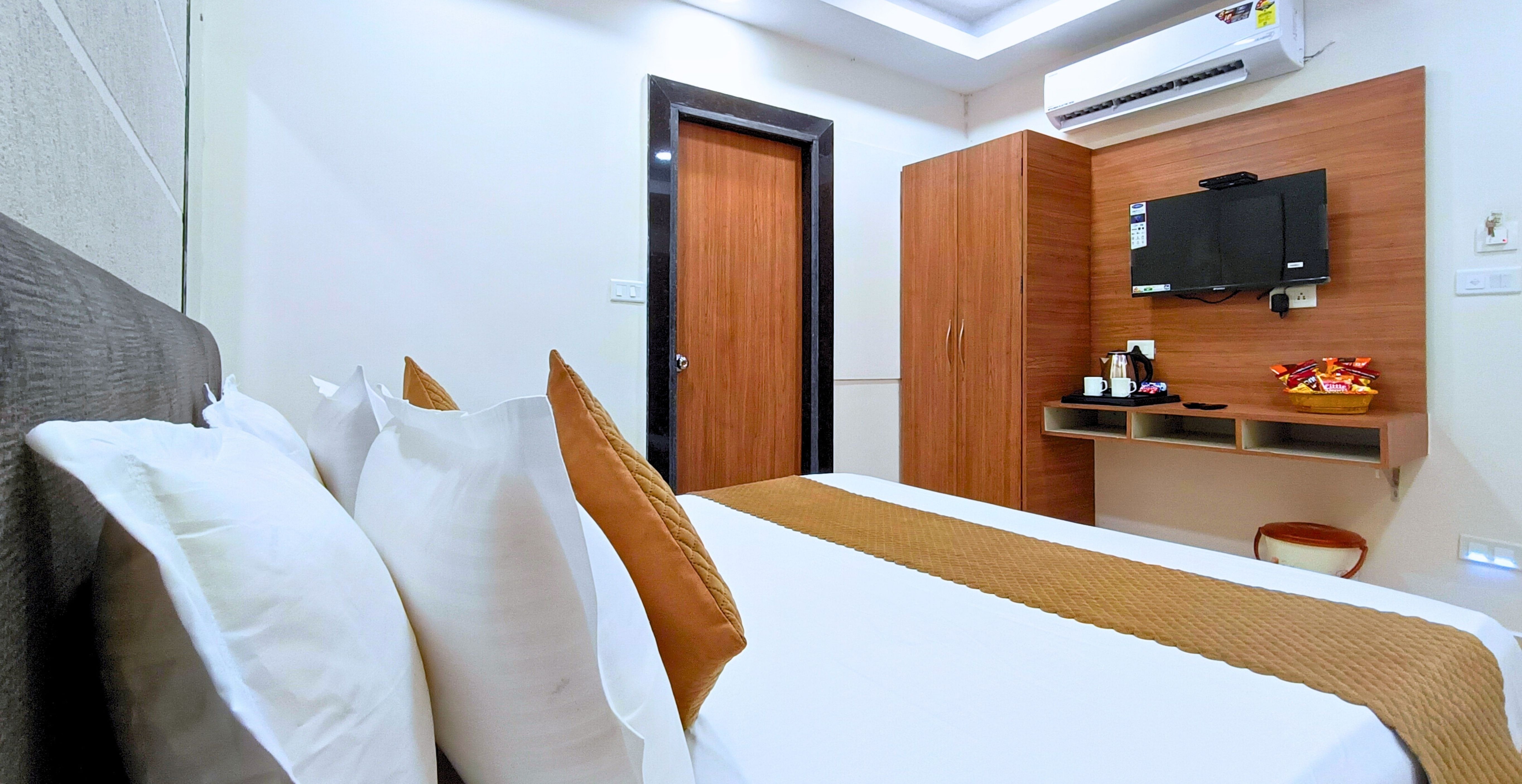 Super Deluxe Room